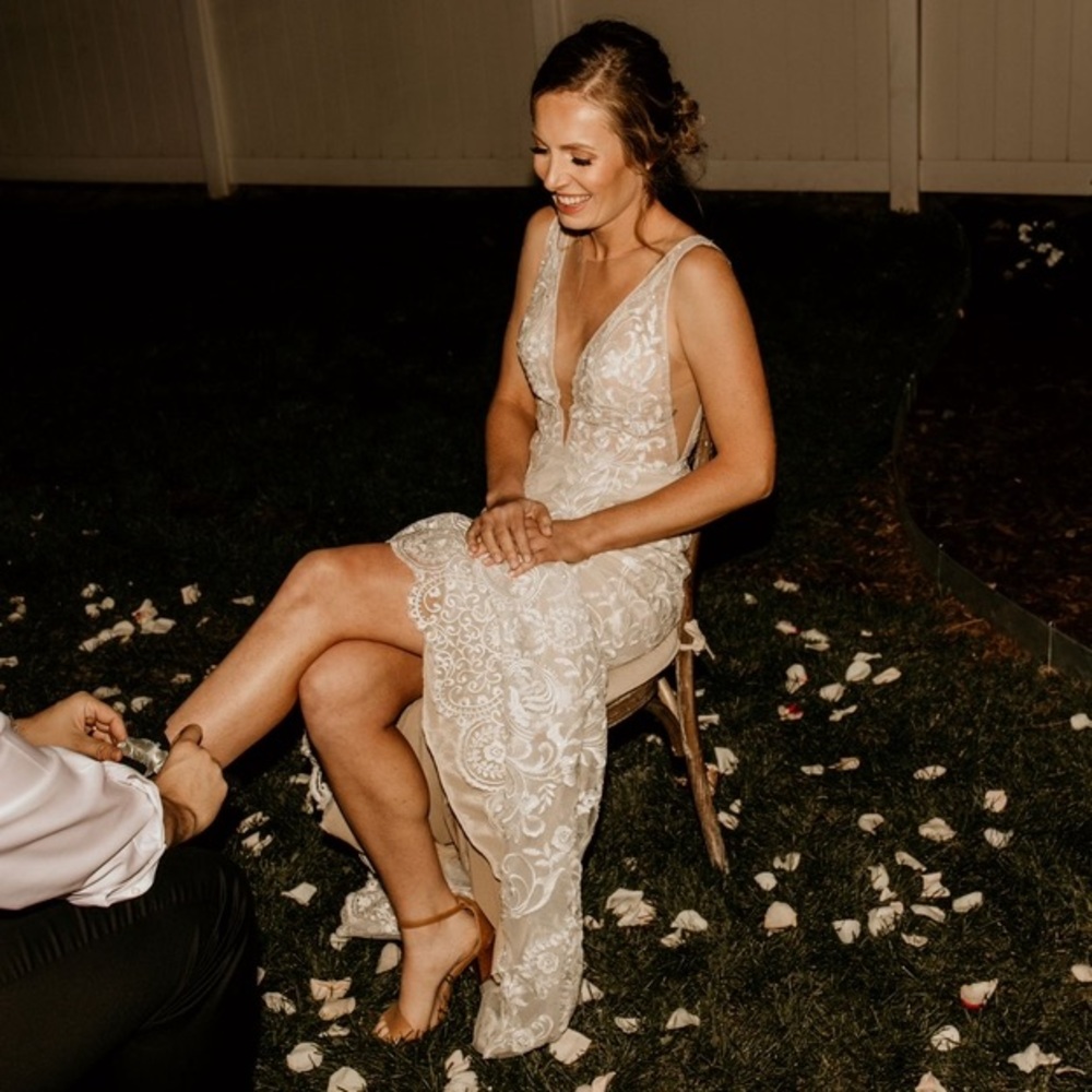 Enzoani Wedding Gown
